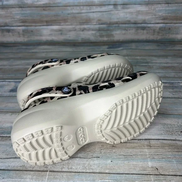 Crocs Classic Platform Animal Remix Clog Leopard Womens Size 7 - Picture 7 of 7